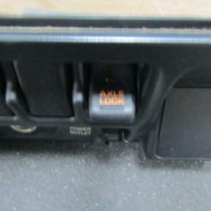 03-06 Jeep Wrangler TJ Dash Switch Bezel With Axle Lock Switch 56047069AC