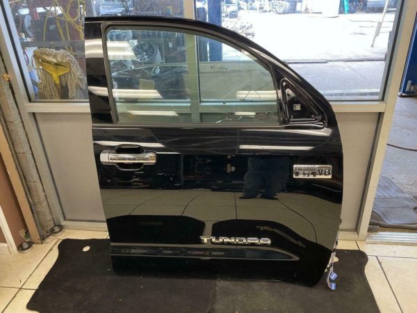 07-19 Toyota Tundra Passenger Front door extended & Crew Cab pnt code 218