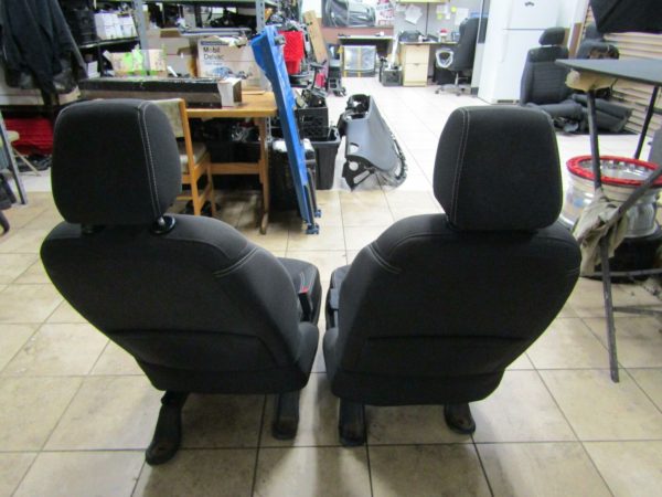 11-17 Jeep Wrangler Sahara Cloth Front Seats W/O Air bags