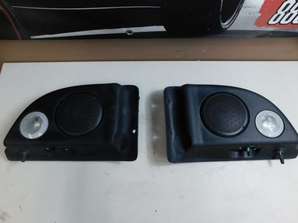 2003 -2006 Jeep Wrangler TJ LJ OEM Overhead Speaker Pods w/ Dome Light