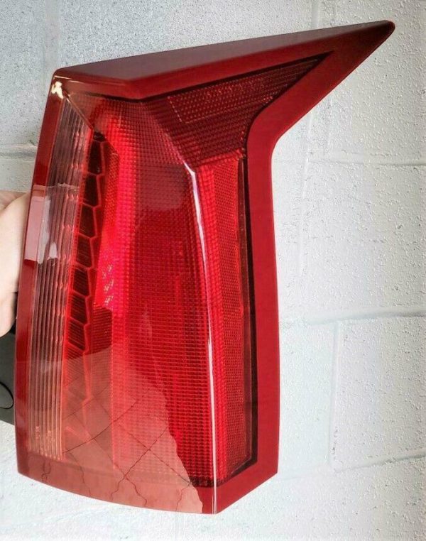 2004-2009 Cadillac XLR RH Passenger Right Side Tail Light Excellent Condition