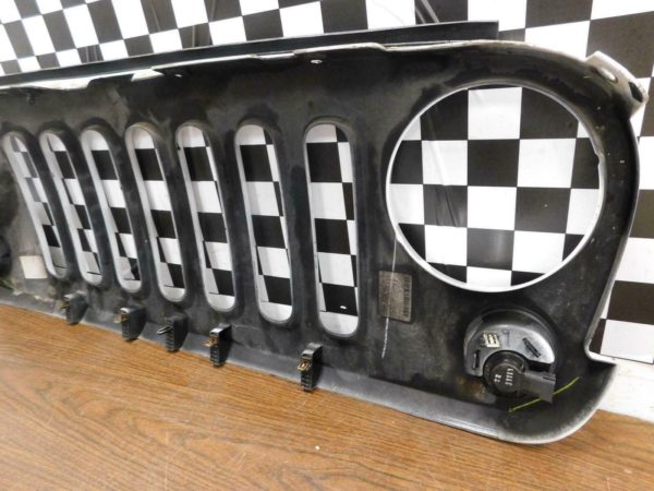 2007-2018 Jeep Wrangler JK JKU OEM Grille Grill White 68046306AC