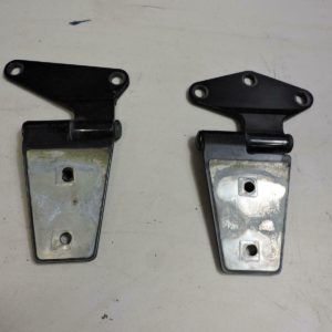 2007-2018 Jeep Wrangler OEM Driver Door Hinges For Both Front & Rear 55395385