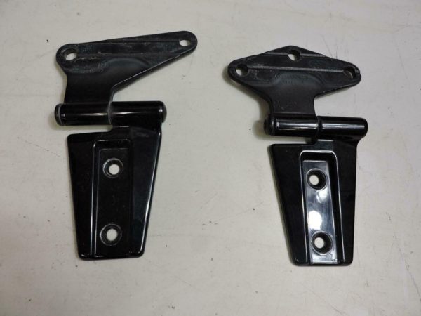 2007-2018 Jeep Wrangler OEM Driver Door Hinges For Both Front & Rear 55395385