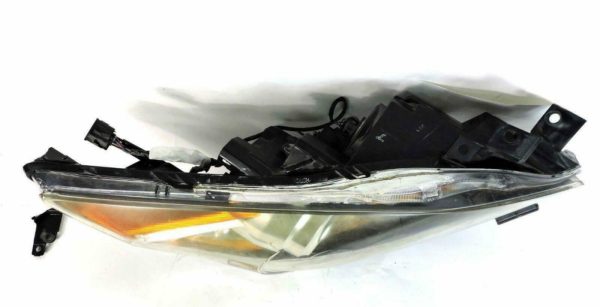 2010 – 2013 Mazda 3 Right RH Passenger Side Halogen Headlight OEM 11 12