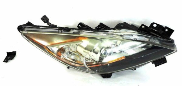 2010 – 2013 Mazda 3 Right RH Passenger Side Halogen Headlight OEM 11 12