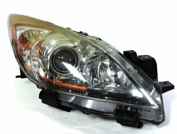 2010 – 2013 Mazda 3 Right RH Passenger Side Halogen Headlight OEM 11 12