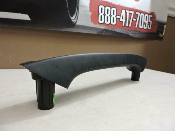 2013-2018 Jeep Wrangler Dashboard Glovebox Grab Bar 1SU89DX9AB