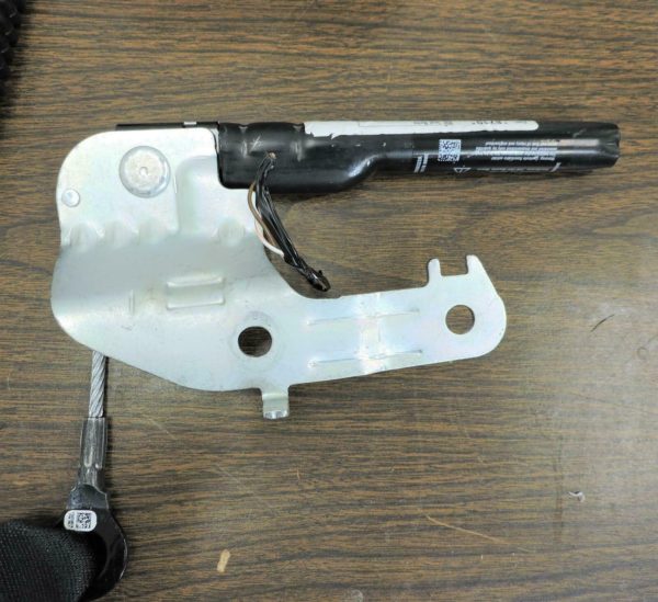 2017-19 Ford F250 F350 Lariat Front Right Side Seat Belt Retractor + Tensioner