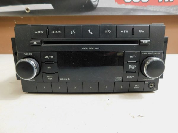 CHRYSLER DODGE JEEP AM FM Radio Stereo MP3 CD Player Sirius Uconnect 05091228