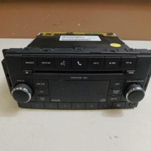 CHRYSLER DODGE JEEP AM FM Radio Stereo MP3 CD Player Sirius Uconnect 05091228