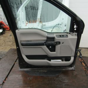 Ford Superduty 15-19 front left door with panel and handle.