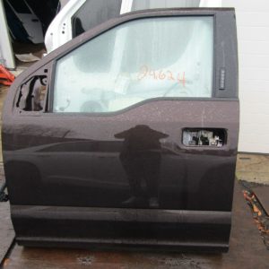 Ford Superduty 15-19 front left door with panel and handle.