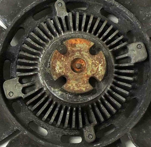 1983 Mercedes R107 380SL Engine Cooling Fan Clutch Clutch ONLY