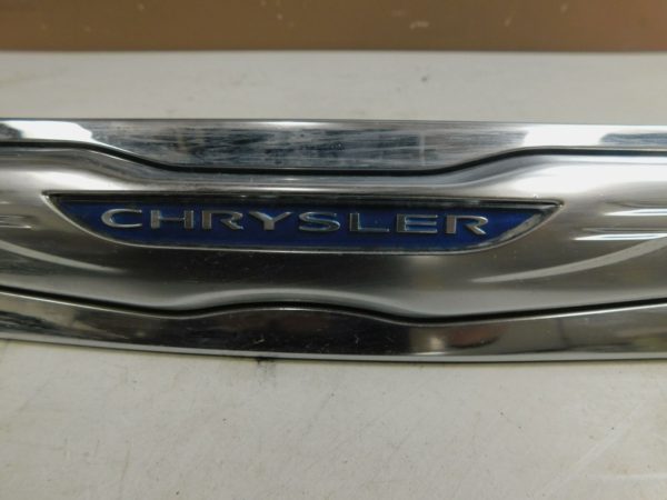 2011-2014 CHRYSLER 200 FRONT HOOD CHROME MOLDING TRIM BLACK EMBLEM 05182602