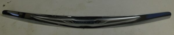 2011-2014 CHRYSLER 200 FRONT HOOD CHROME MOLDING TRIM BLACK EMBLEM 05182602