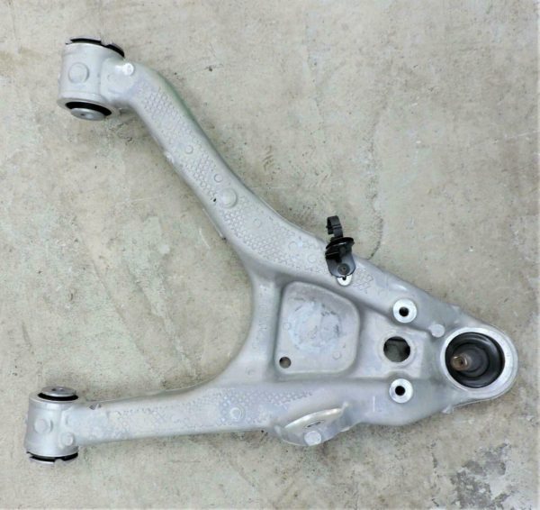 2014-19 Chevrolet Corvette Left Front Lower Control Arm # 23490421