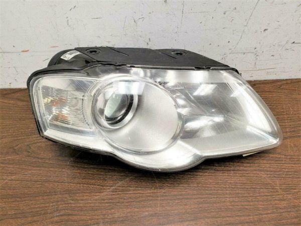 2006-2010 VW Passat 07 08 Passenger RH Side Halogen Headlight OEM 3C0 941 006 AE