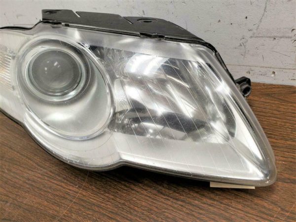 2006-2010 VW Passat 07 08 Passenger RH Side Halogen Headlight OEM 3C0 941 006 AE