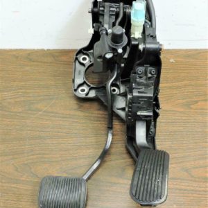 2017 Ford Explorer Gas & Brake Pedal Assembly Accelerator DB53-9F856-DG