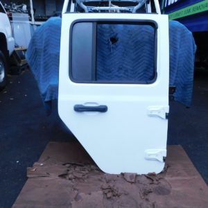 Rear Door JEEP WRANGLER Right 18 19