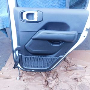 Rear Door JEEP WRANGLER Right 18 19