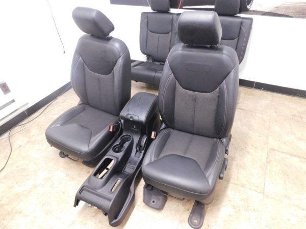 09-17 Jeep Wrangler JK 1941 interior complete set.