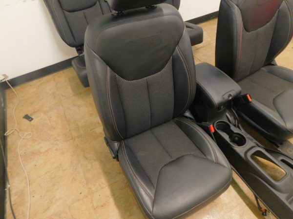 09-17 Jeep Wrangler JK 1941 interior complete set.