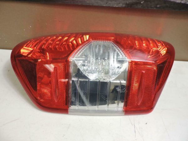 14-20 Toyota Tundra Taillight Lamp Housing Assembly RH Passenger 312-19C1R-AF