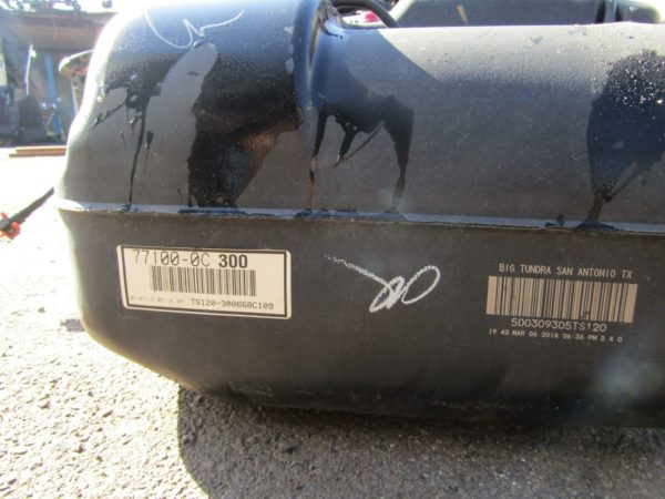 16-18 Toyota Tundra 38 gallon fuel tank assembly.