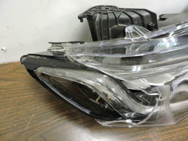 18-20 Honda Accord Passenger Right Side Headlight *CRACKED LENS* FOR PARTS