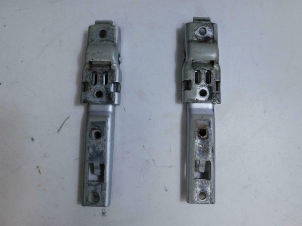 2003-2006 Jeep Wrangler TJ OEM Rear Tailgate Hinge Pair 55395194AC