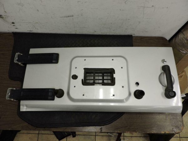 2007-2018 Jeep Wrangler JK / JKU Rear Tailgate Trunk Hatch Mopar Silver OEM