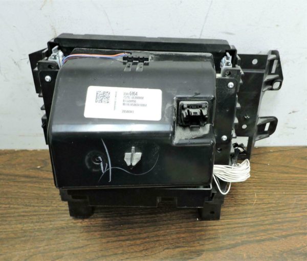 2014-2018 GM Chevrolet Driver Information Navigation Display Module #23410954