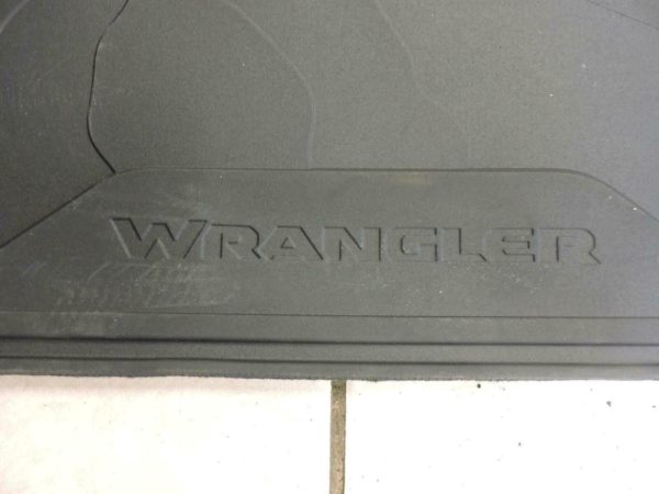 2018-2020 Jeep Wrangler JL Rear Trunk Reversible Cargo Mat OEM Black 6BN61TX7AA