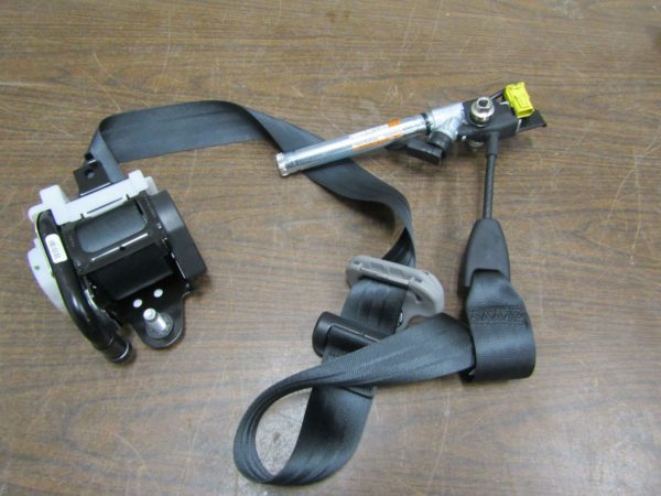 17-19 Honda CRV Front Left Driver Seatbelt Retractor 81850-TLA-A014-M1