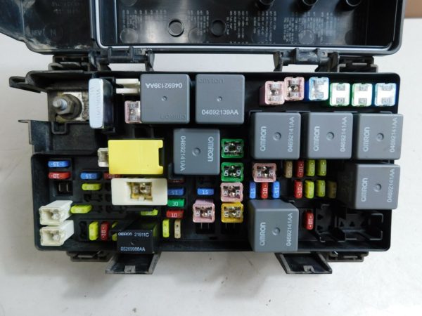 2010 Jeep Wrangler JK OEM TIPM Totally Integrated Fuse Box Assembly 04692298