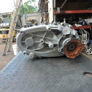 2018-2020 Jeep Wrangler JL Transfer Case 11000 Miles 68321885AA & 68321885AB