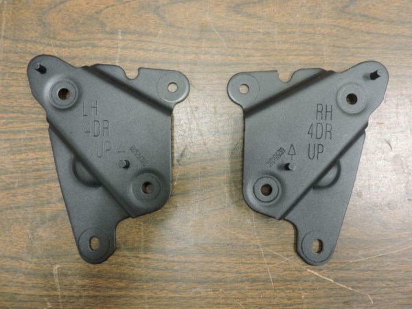 2018-21 Jeep Wrangler JL OEM Soft Top Rear Bracket Pair 68251543AC / 68251542AC