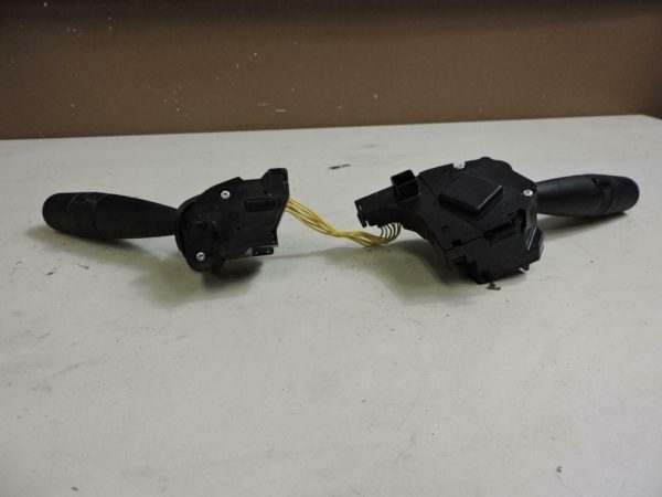 Chrysler Dodge Jeep OEM Headlight Turn Signal Windshield Wiper Switch 1700570301