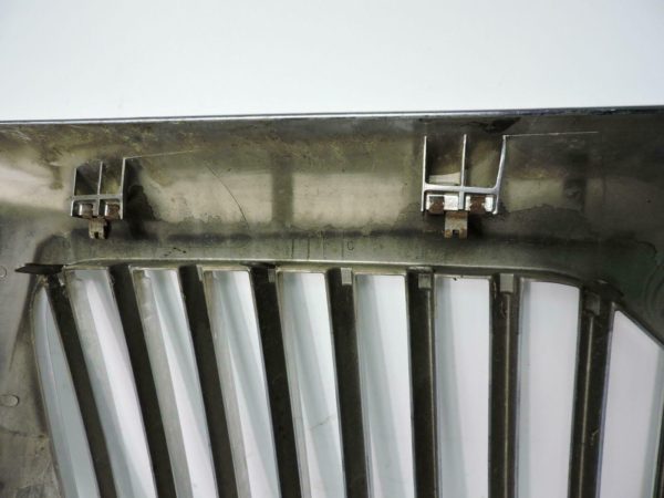 International Durastar 4000 Series Chrome Grille #3551015C95 OEM