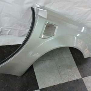 LHCADILLAC XLR LEFT REAR DRIVER SIDE QUARTER BODY PANEL EXTERIOR – OEM – SILVER