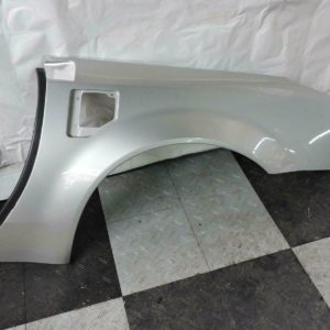 LHCADILLAC XLR LEFT REAR DRIVER SIDE QUARTER BODY PANEL EXTERIOR – OEM – SILVER