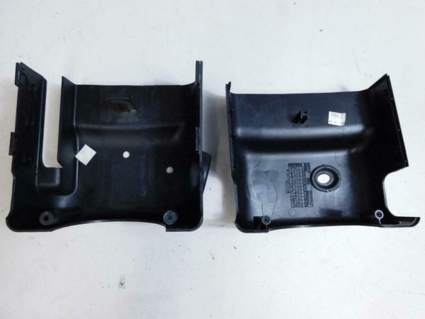 2003-2006 Jeep Wrangler TJ OEM Steering Column Cover A/T 5GN31DX9AD / 5GN36DX9AB