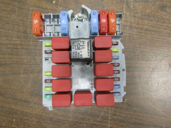 2017 Dodge Pro-Master Cabin fuse box P68305537AA