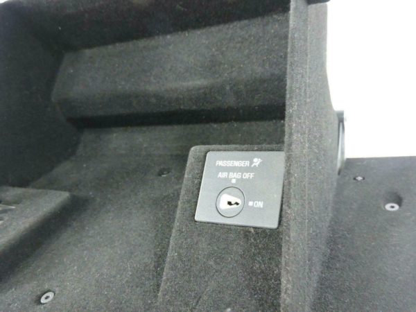 04-09 Cadillac XLR OEM Glove Compartment Box w/ Latch & Airbag Switch 15913751