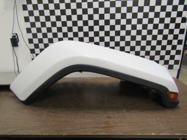 18-20 Jeep Wrangler JL Front Right Fender Flare with inner 68270814AB 6AD70RXFAH