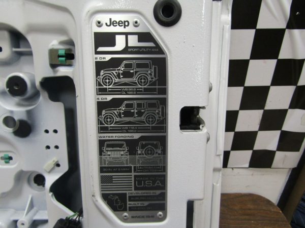 18-20 Jeep Wrangler JL JLU Rear Tailgate OEM