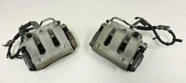 2011-2014 Ford Mustang GT Front Brake Caliper Calipers Pair (Left & Right) OEM