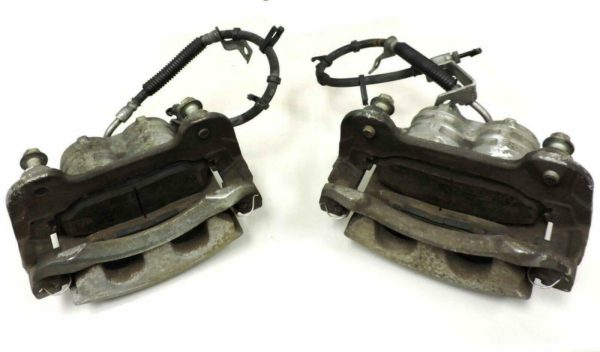 2011-2014 Ford Mustang GT Front Brake Caliper Calipers Pair (Left & Right) OEM